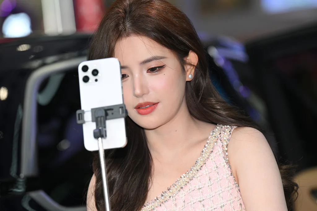 精选街拍作品 NO.6781 美腿镁足鹿鹿鹿[191P/324MB]插图1