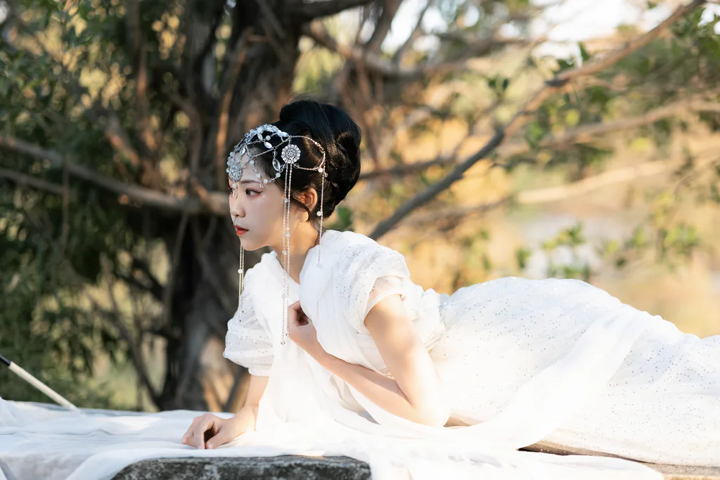 [YITUYU艺图语]2023.04.06 白衣 苏念[28+1P/308MB]插图1