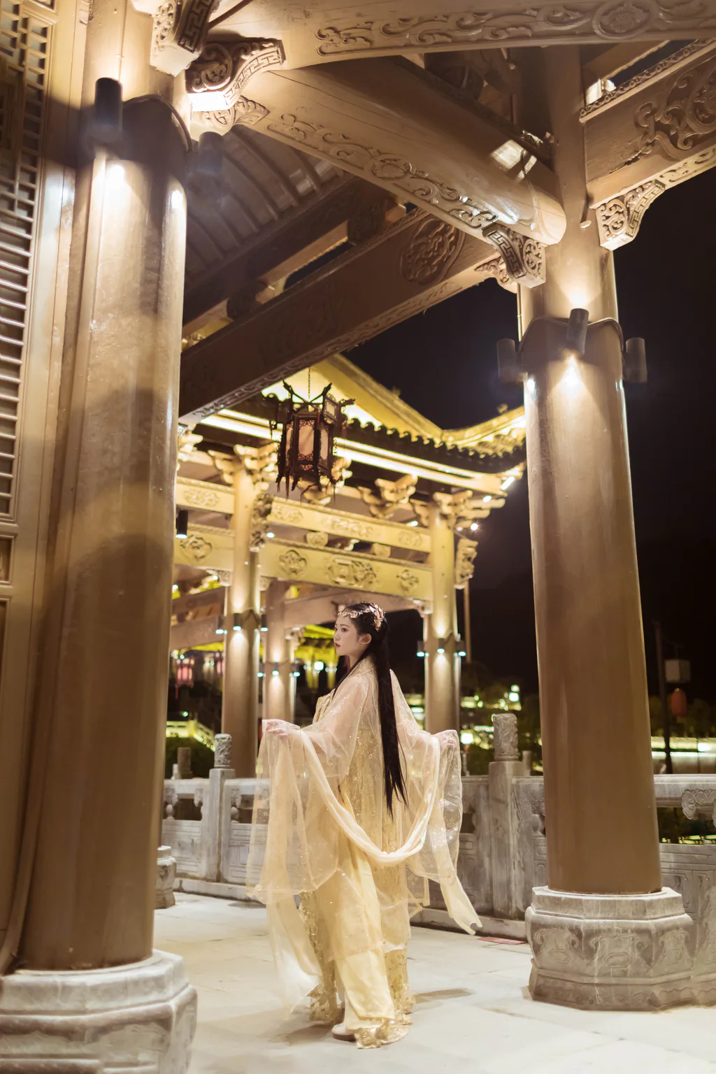 [YITUYU艺图语]2023.04.04 西域迷城 沉诗思[24+1P/350MB]插图1