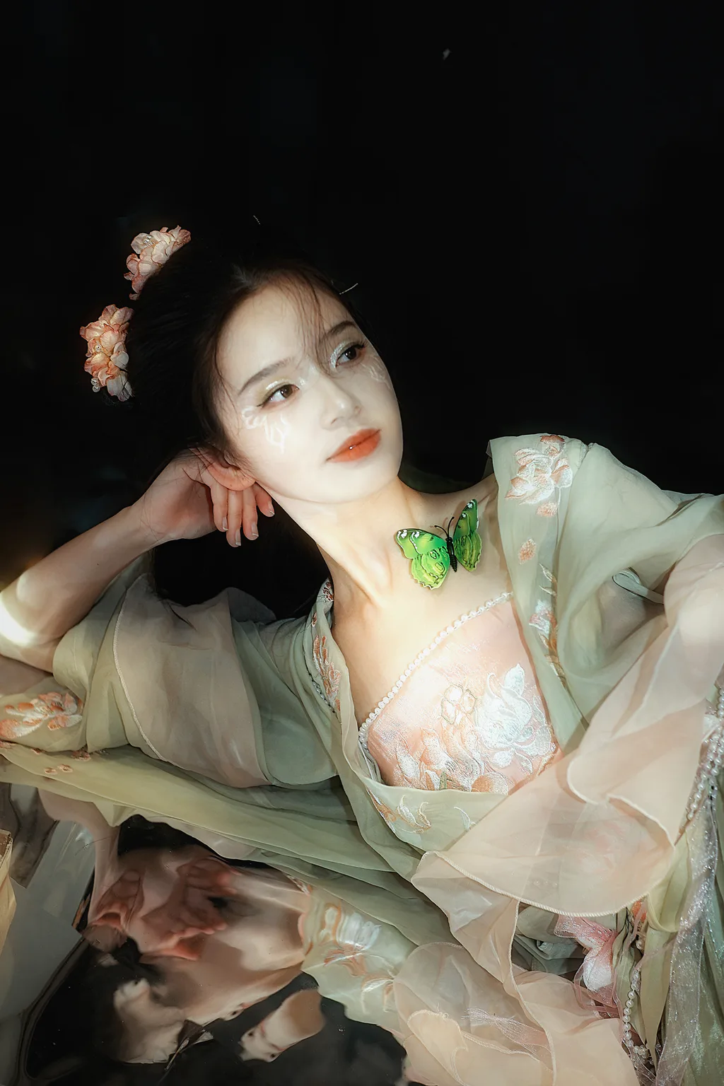 [YITUYU艺图语]2023.04.12 蝴蝶仙 鹿半仙儿_[21+1P/78MB]插图1