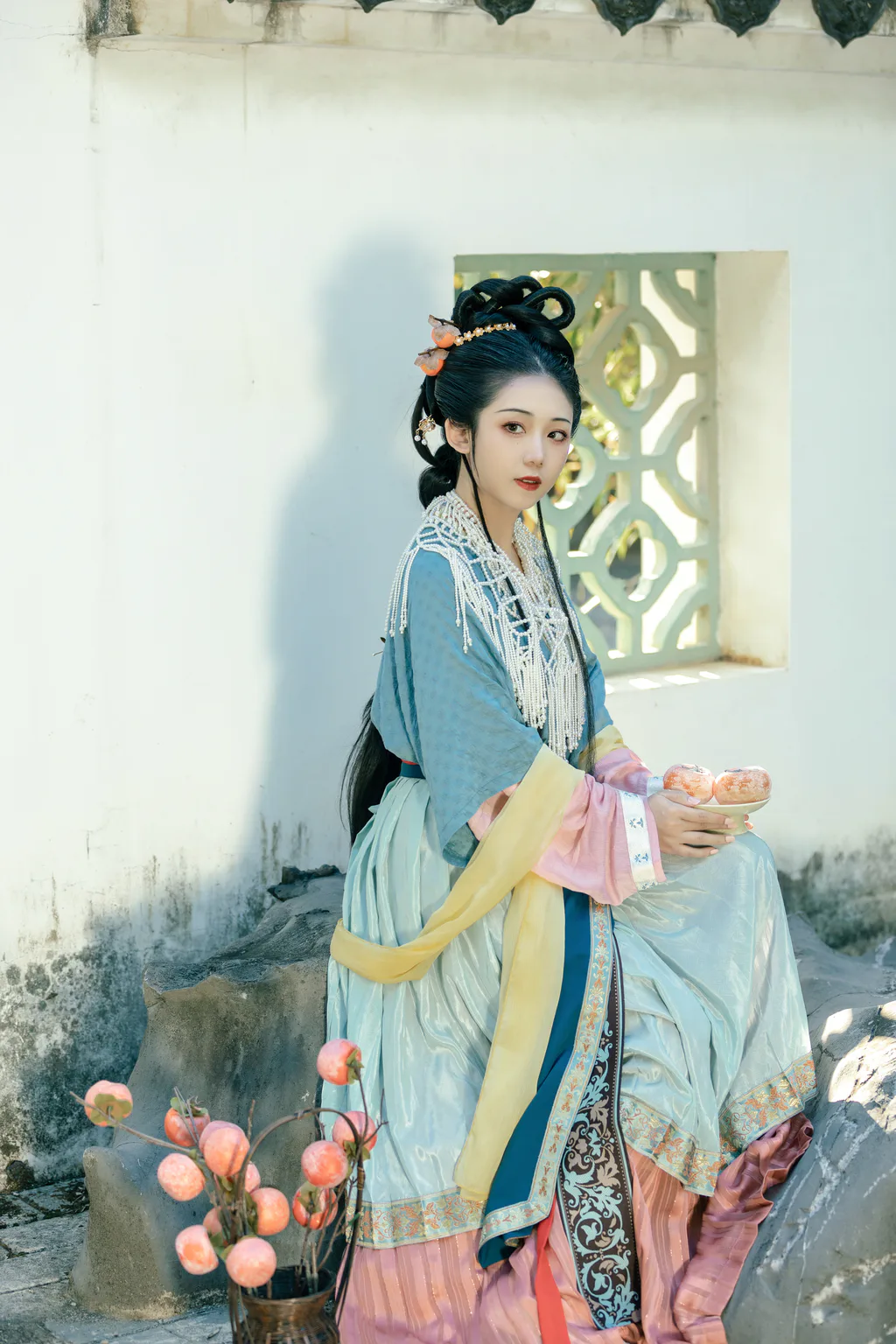 [YITUYU艺图语]2023.03.29 浣溪沙·小院闲窗春色深 沉诗思[21+1P/260MB]插图1