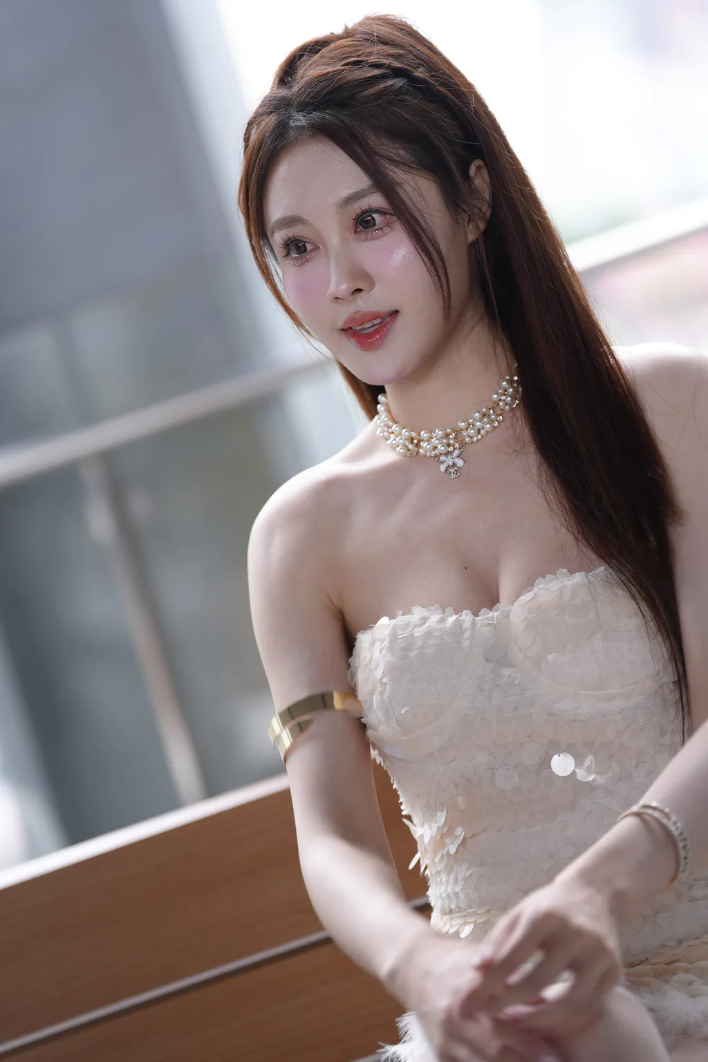 精选街拍作品 NO.6723 抹胸白裙鹿鹿睡不醒[282P/236MB]插图2