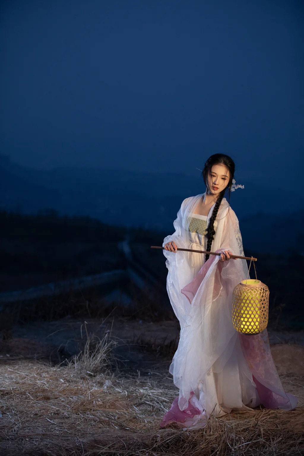 [YITUYU艺图语]2023.04.06 莫道桑榆晚，为霞尚满天 贝贝爱吃山竹[21+1P/257MB]插图2