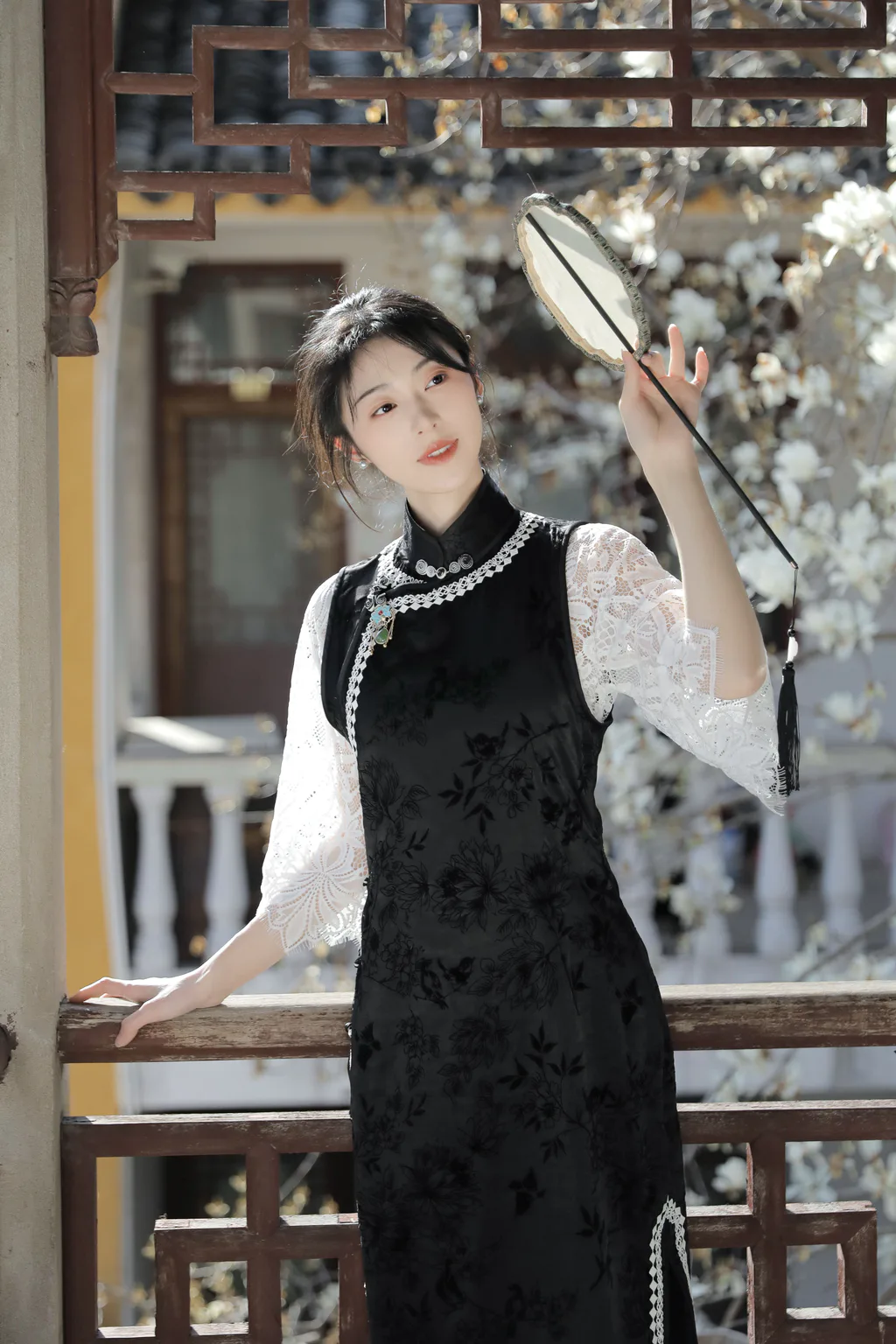 [YITUYU艺图语]2023.03.25 玉兰花 粉面姑娘[26+1P/261MB]插图2