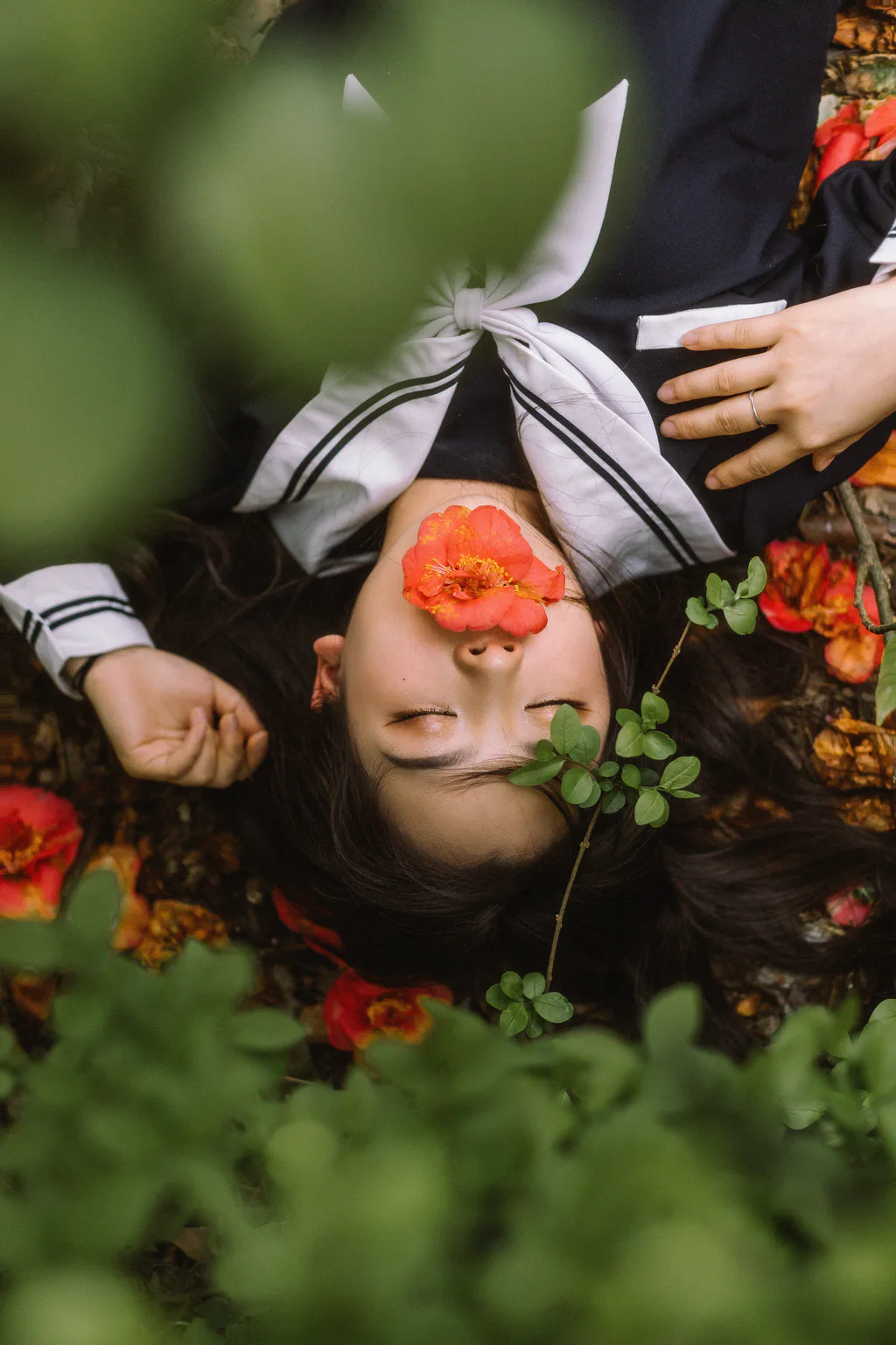 [YITUYU艺图语]2023.04.09 茶花树下的少女 是小白噢[25+1P/1.00GB]插图3