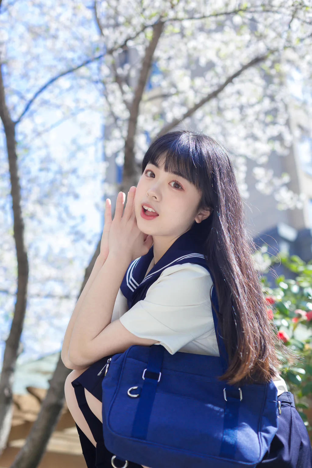 [YITUYU艺图语]2023.04.10 水手服的春天 可爱泡泡呀[29+1P/354MB]插图2