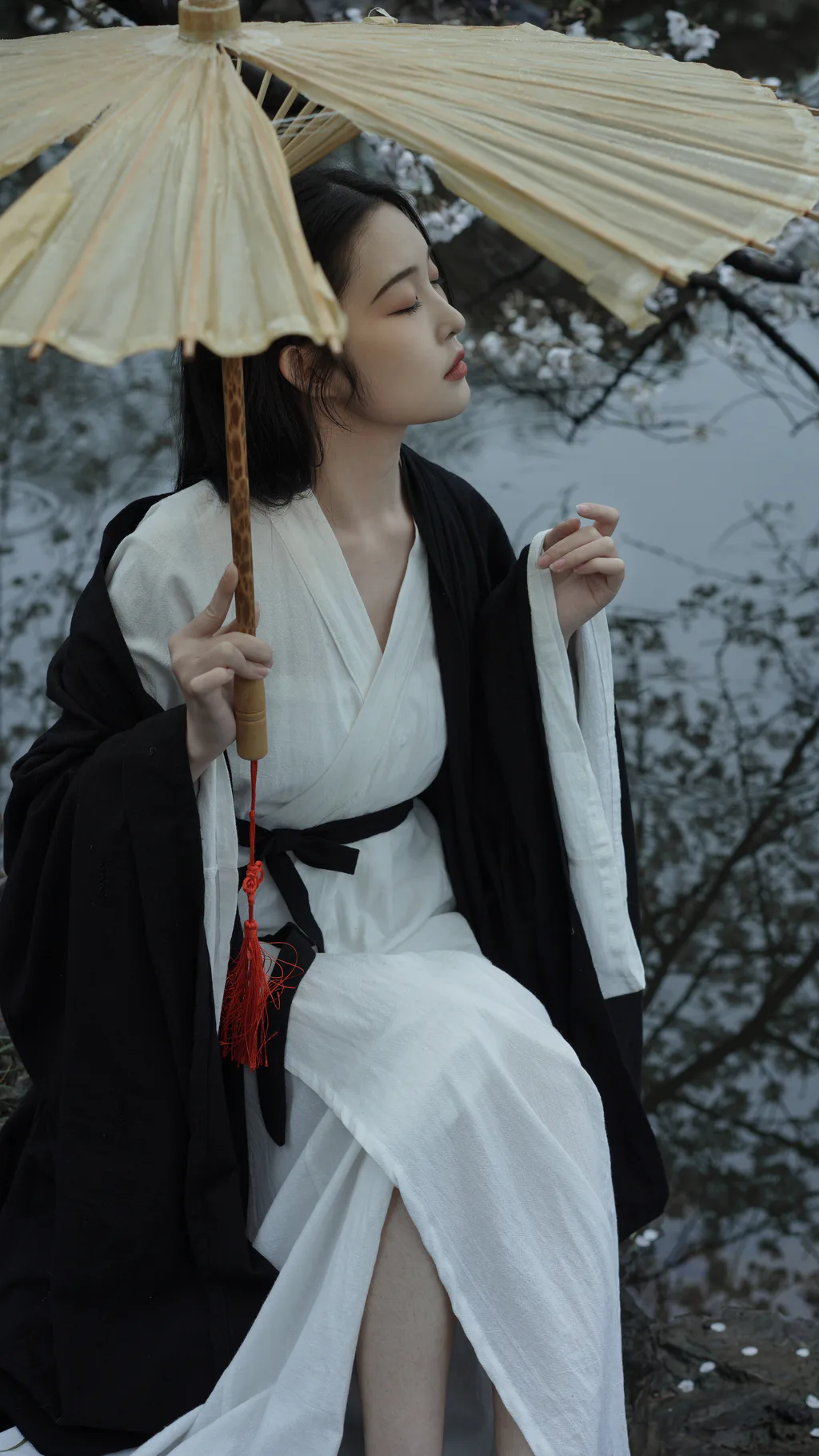 [YITUYU艺图语]2023.03.28 清冷三月 爱探险的夏商周[31+1P/483MB]插图1