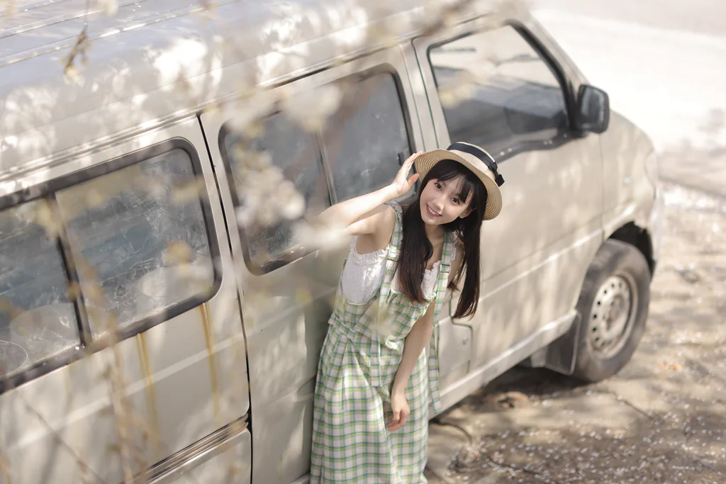 [YITUYU艺图语]2023.04.01 樱花海 一颗好困的芽[41+1P/586MB]插图3