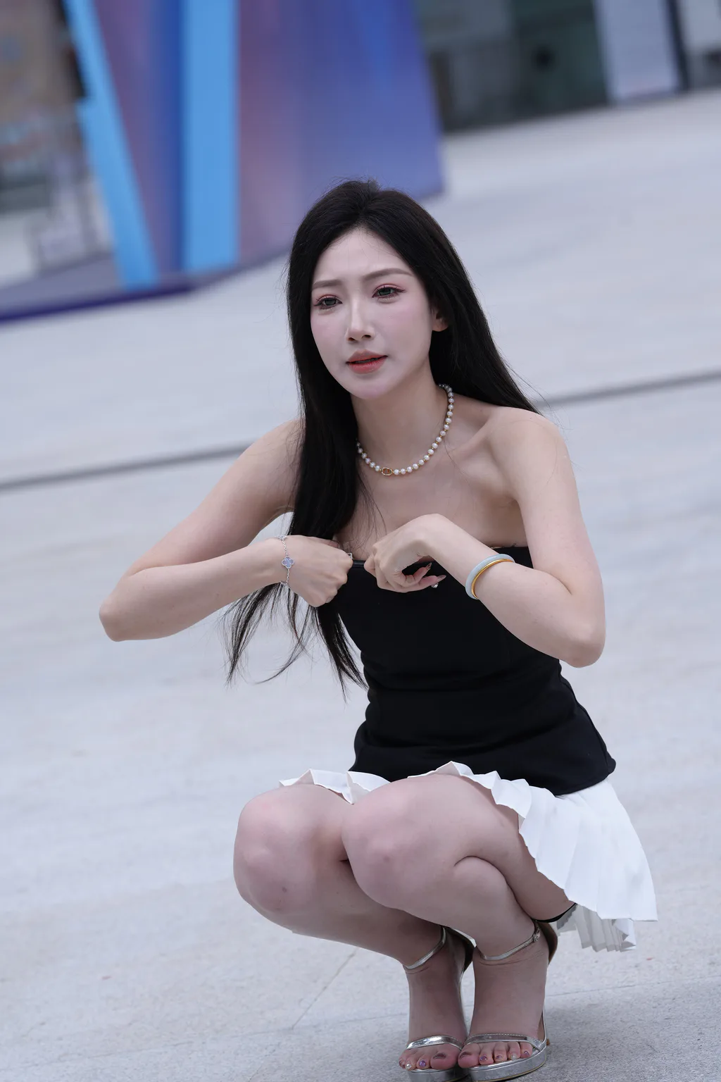 精选街拍作品 NO.6770 黑白搭配小瑞瑞[50P/34MB]插图3