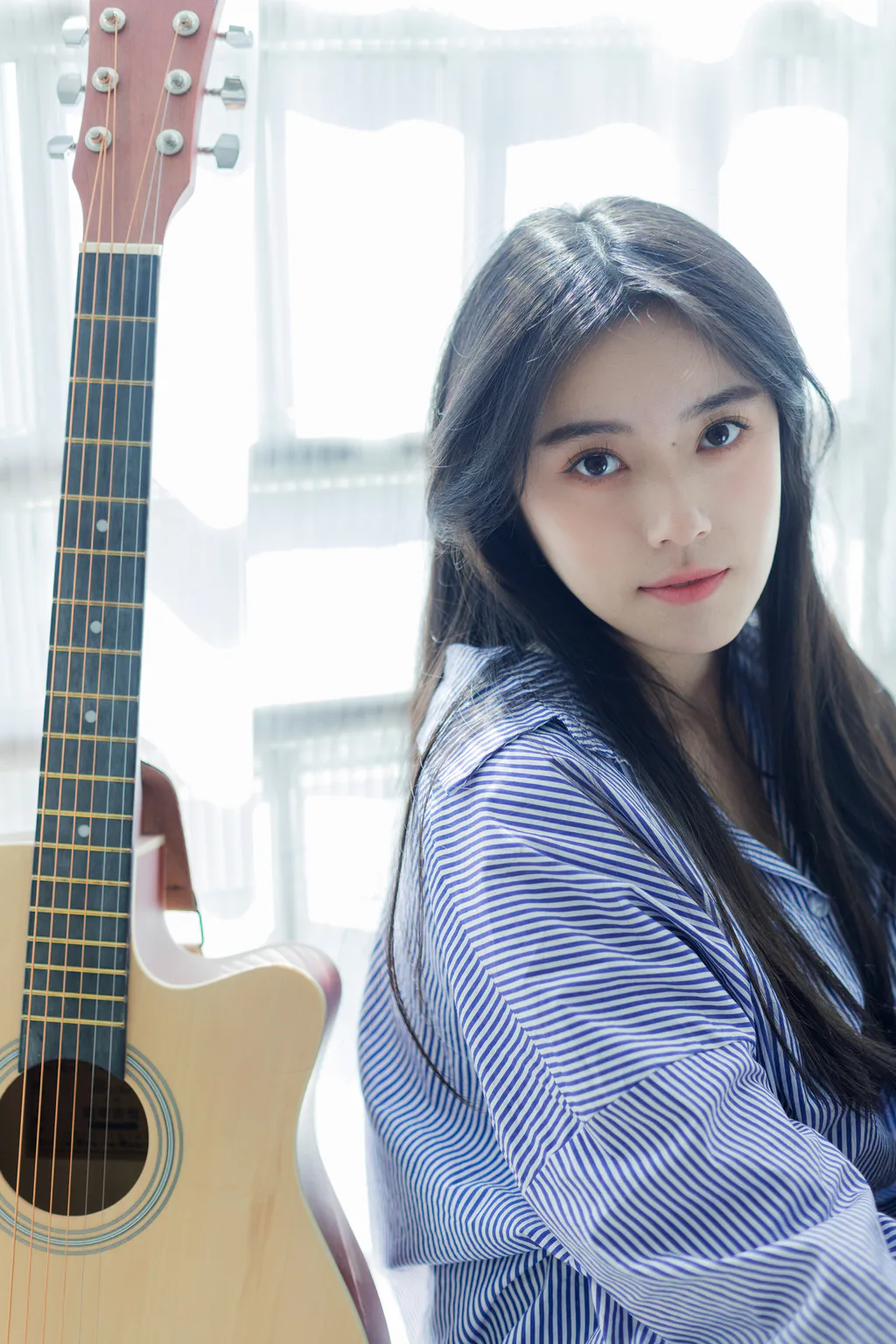 [YITUYU艺图语]2023.03.20 破碎的人请听 靜鏡婧[34+1P/324MB]插图2