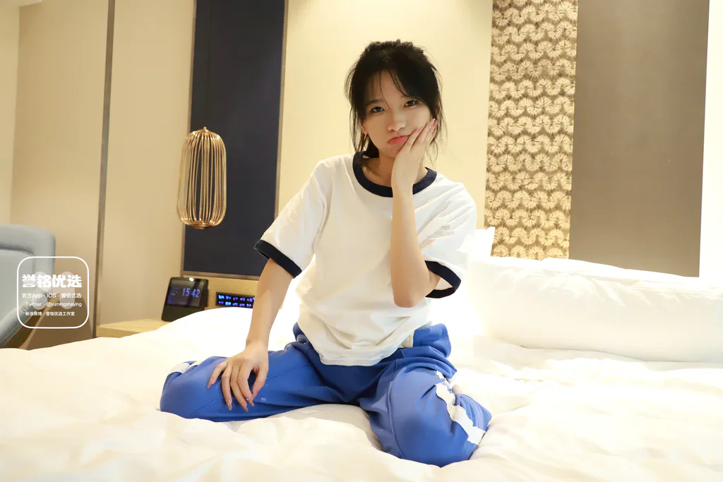 [誉铭传媒]袜足摄影 2024年《秋季新品》[100P/1V/2.47GB]插图3