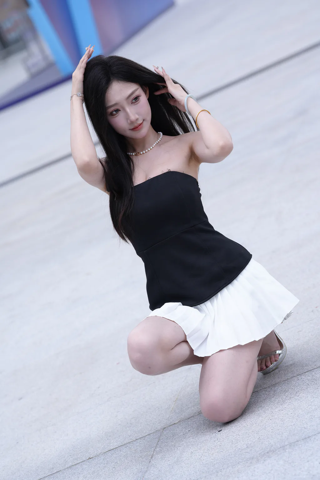 精选街拍作品 NO.6770 黑白搭配小瑞瑞[50P/34MB]插图