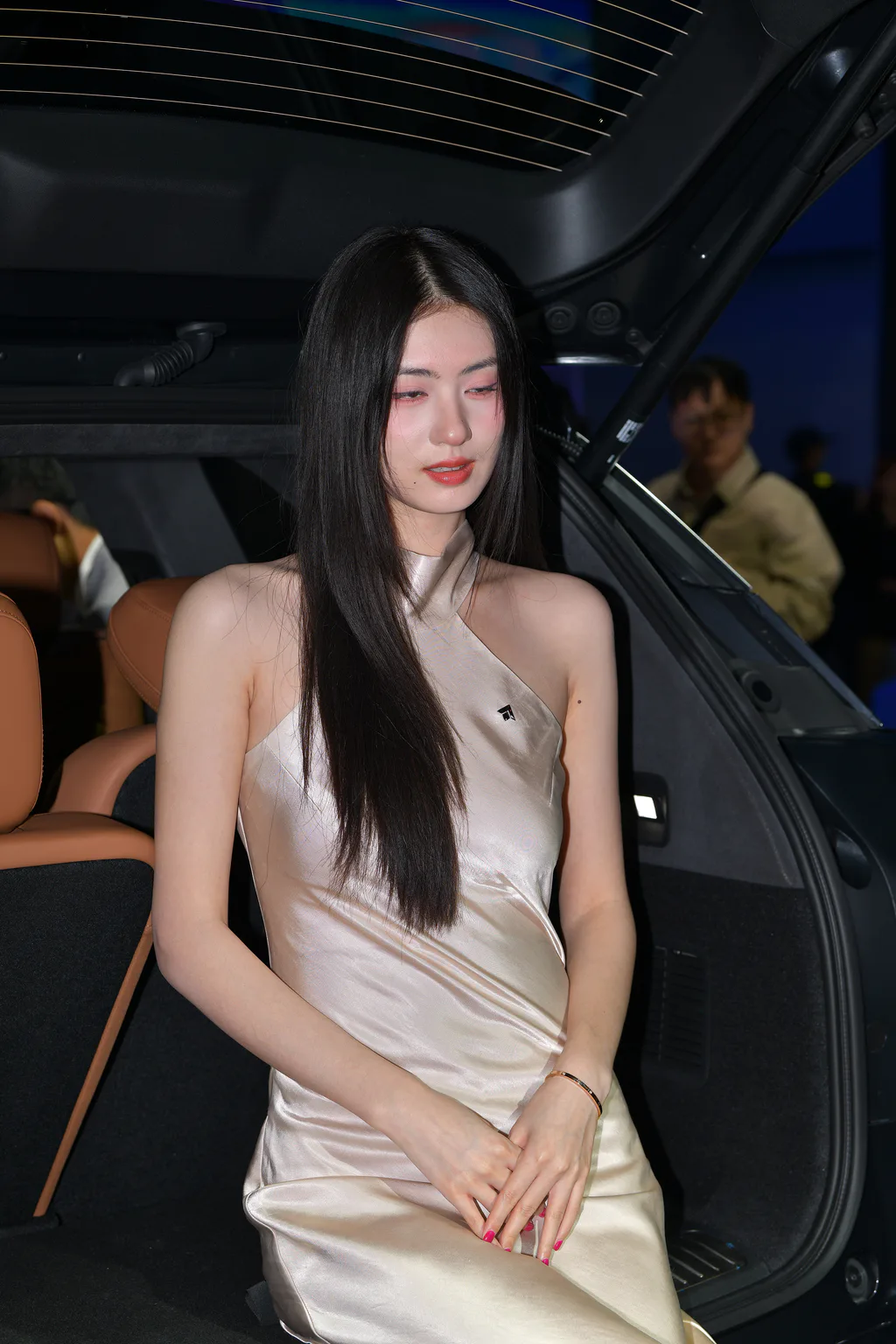 精选街拍作品 NO.6714 丝质长裙周周酱[59P/100MB]插图