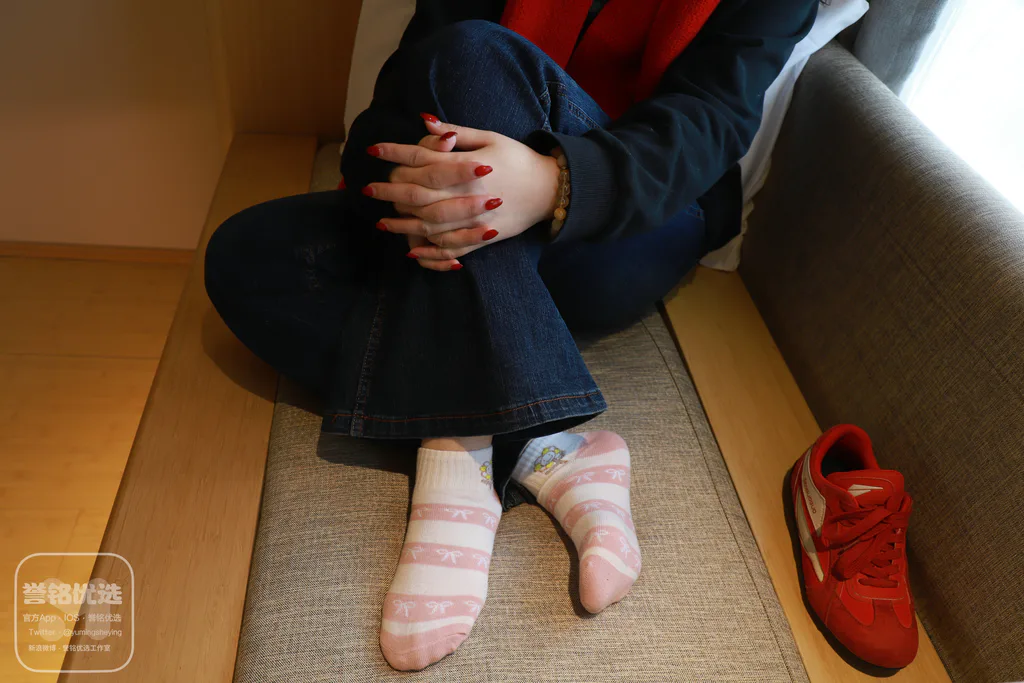 [誉铭传媒]袜足摄影 2026年 新年礼包2[111P/1V/1.83GB]插图3