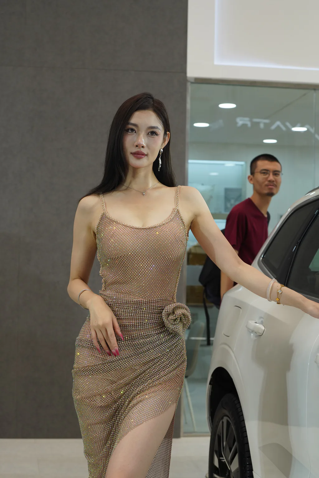 精选街拍作品 NO.6742 棕色吊带裙[197P/397MB]插图