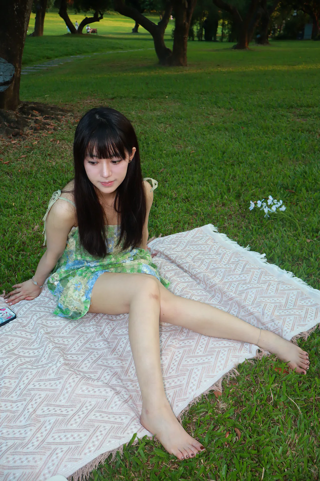 约拍系列 020号作品 超高颜值短裙学生妹小解解[333P/12V/4.83GB]插图