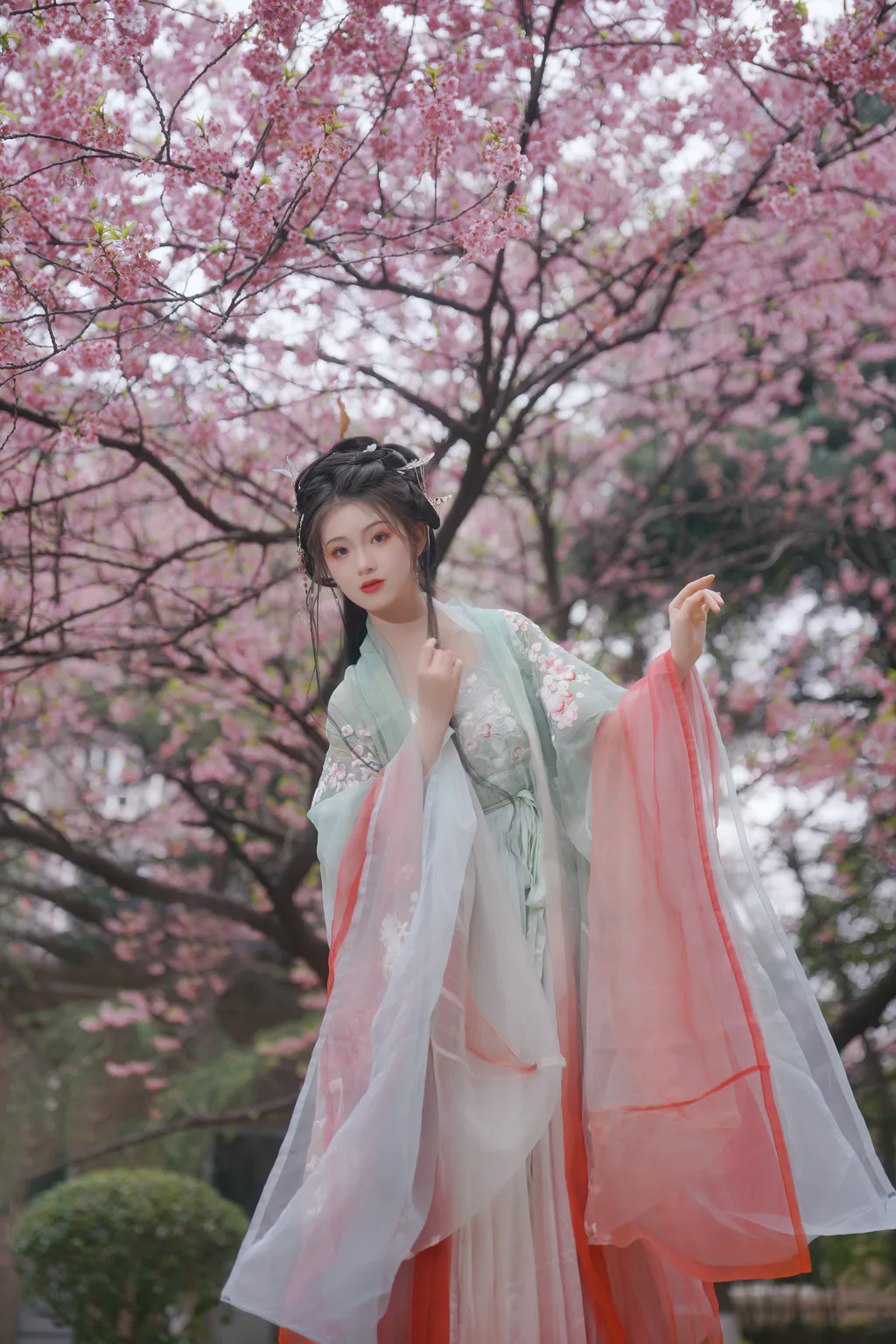 [YITUYU艺图语]2023.03.21 弄花香满衣 悦璃[21+1P/345MB]插图1