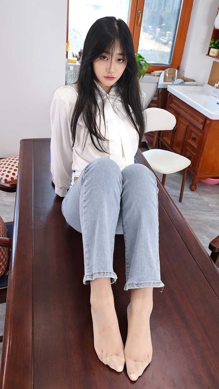 绮梦摄影 NO.595 卓卓 无印珍藏版 [451P/2V/13.57G]插图1