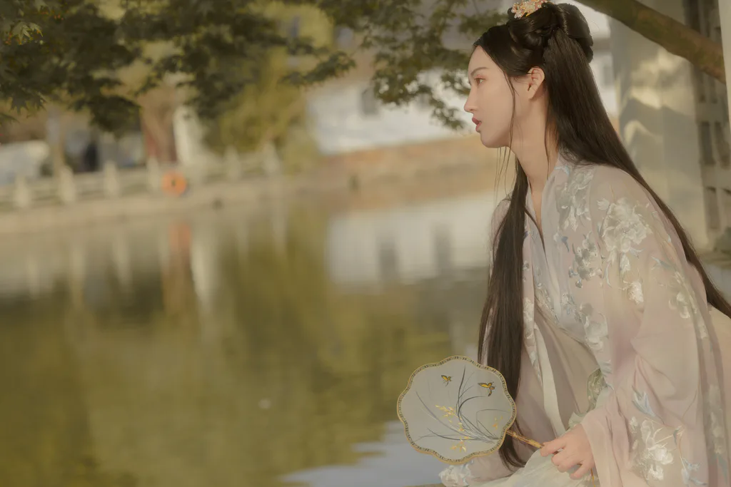 [YITUYU艺图语]2023.04.09 游园惊梦 琦琦[44+1P/804MB]插图1