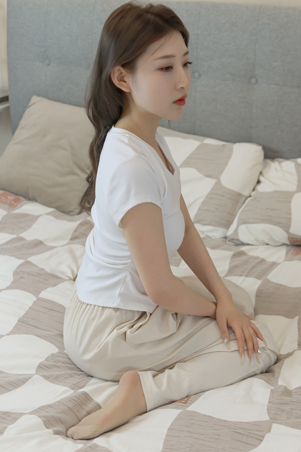 绮梦摄影94期：婷婷-无印珍藏版 [269P/1V/6.17GB]插图2