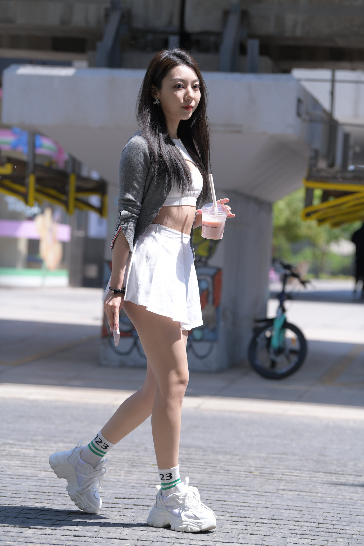 魔镜街拍1279-手心里的太阳[744P/16.3G]插图3