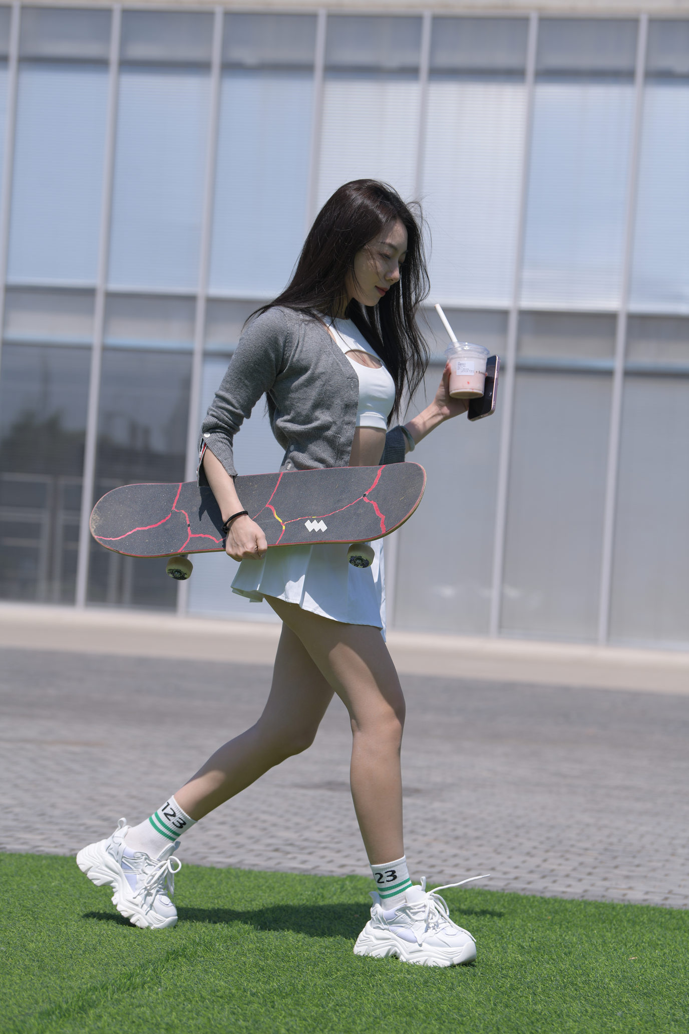 魔镜街拍1279-手心里的太阳[744P/16.3G]插图