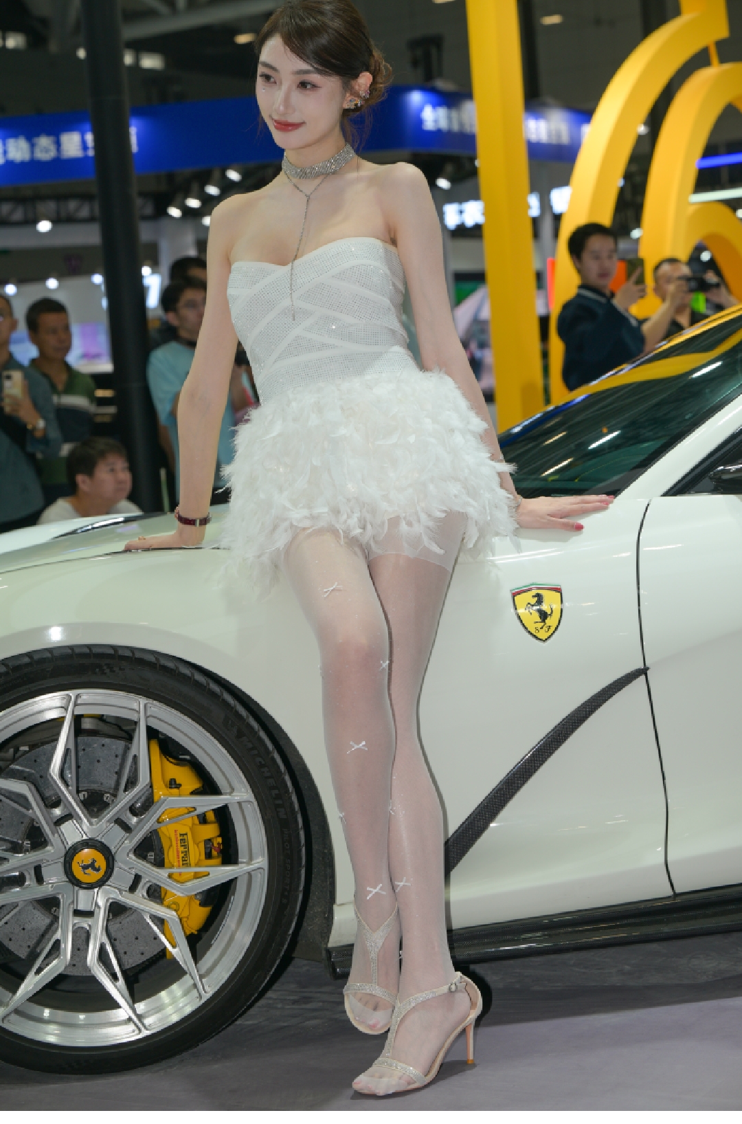 法拉利车模珍妮 2026深圳车展白色短裙系列图（一）
 [40P/960.93MB]插图1