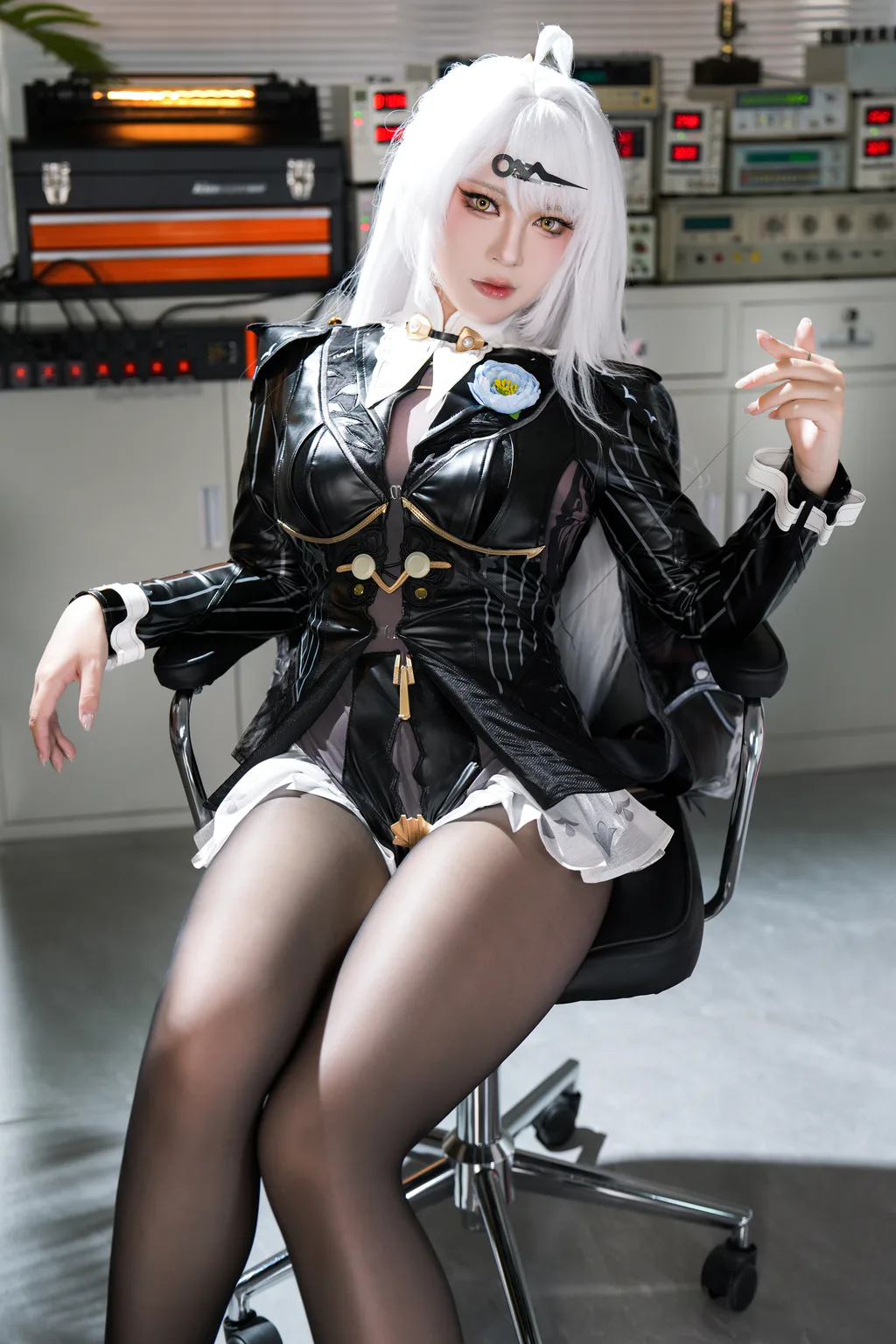 半半子  儀玄師匠[51P/4V/422MB]插图1