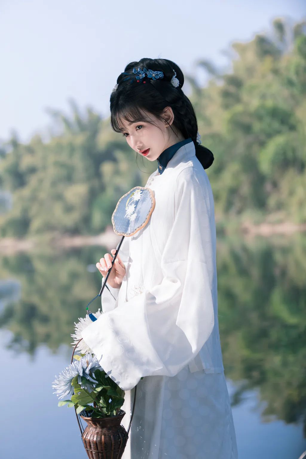 [YITUYU艺图语]2023.05.01 咏菊 五月兔[34+1P/565MB]插图3
