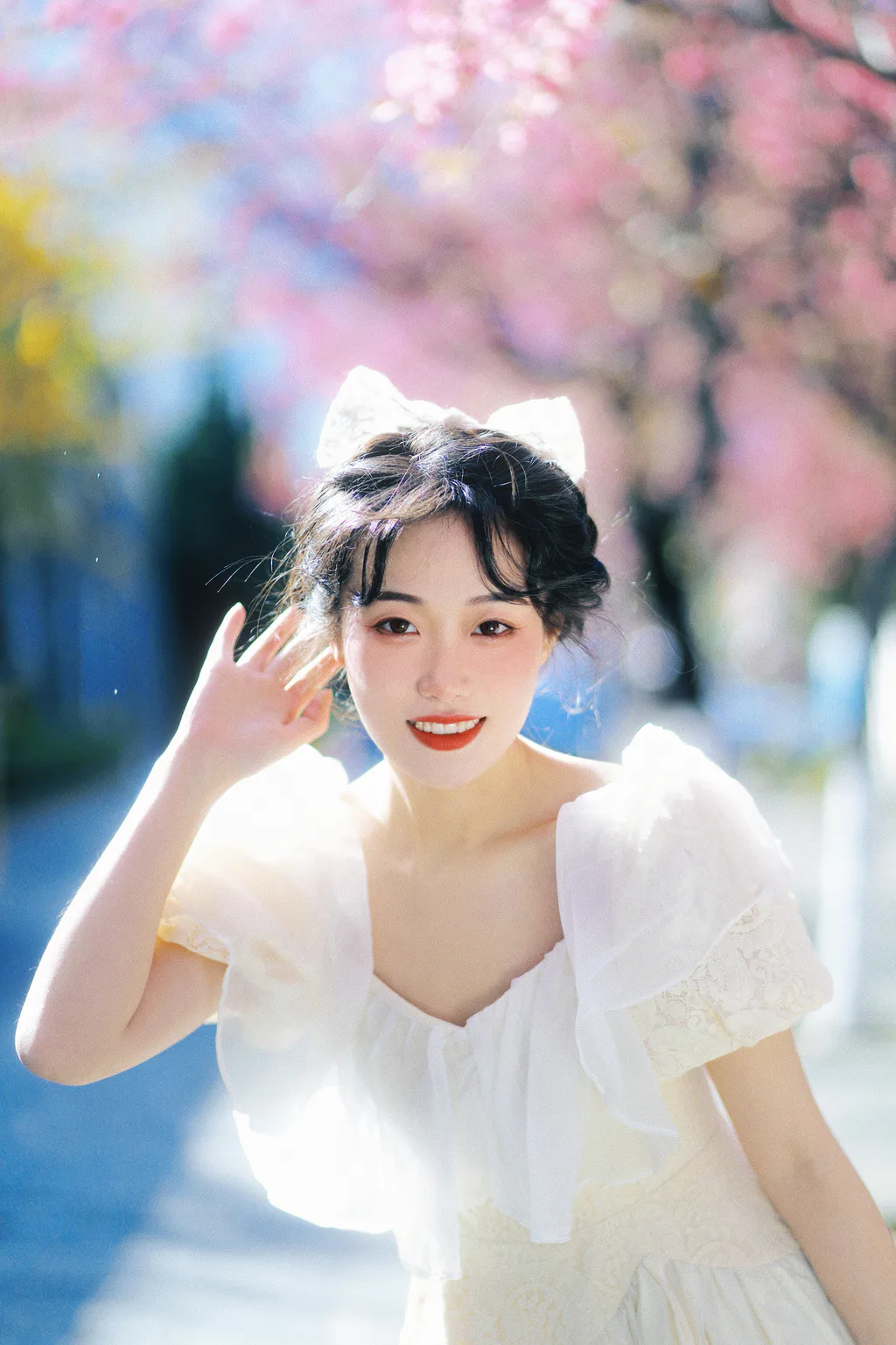 [YITUYU艺图语]2023.04.19 冬樱花下 迟白 [22+1P/254MB]插图1