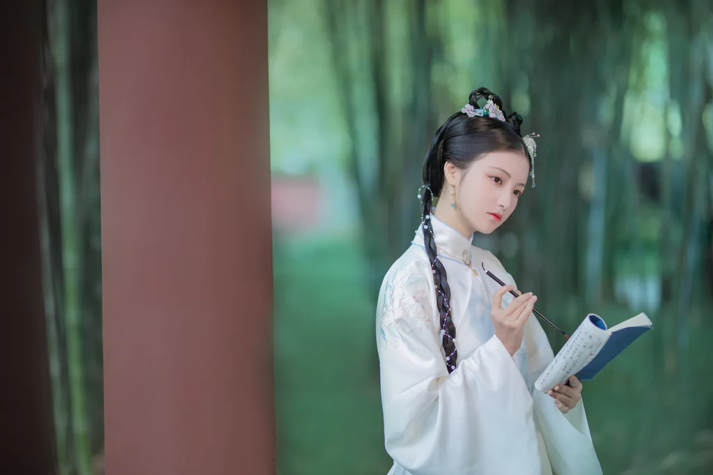 [YITUYU艺图语]2023.04.25 点绛唇 培培 [21+1P/71MB]插图