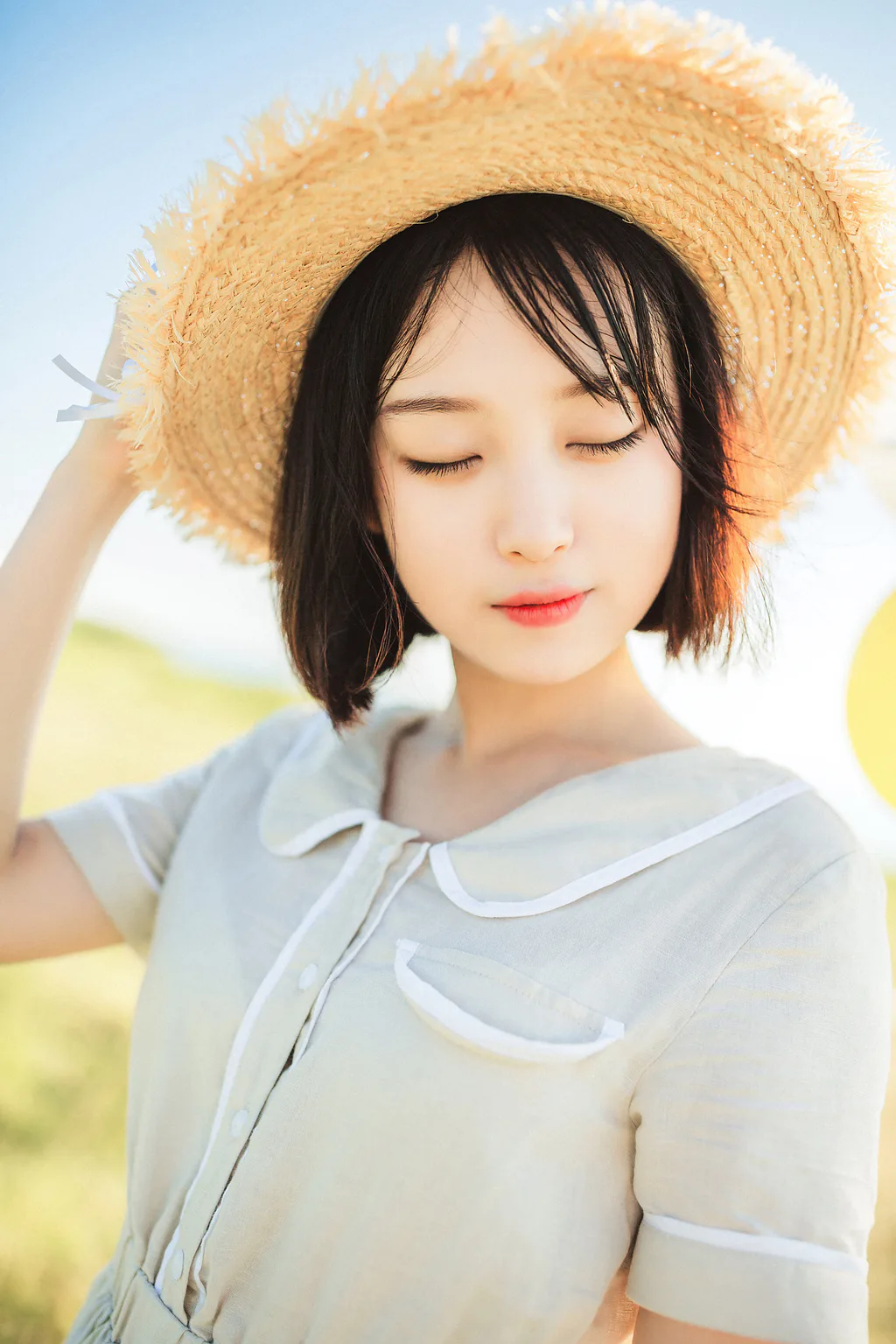 [YITUYU艺图语]2023.04.20 你深邃的眼眸犹如漫天星辰坠入大海 四月青夏[23+1P/160MB]插图3