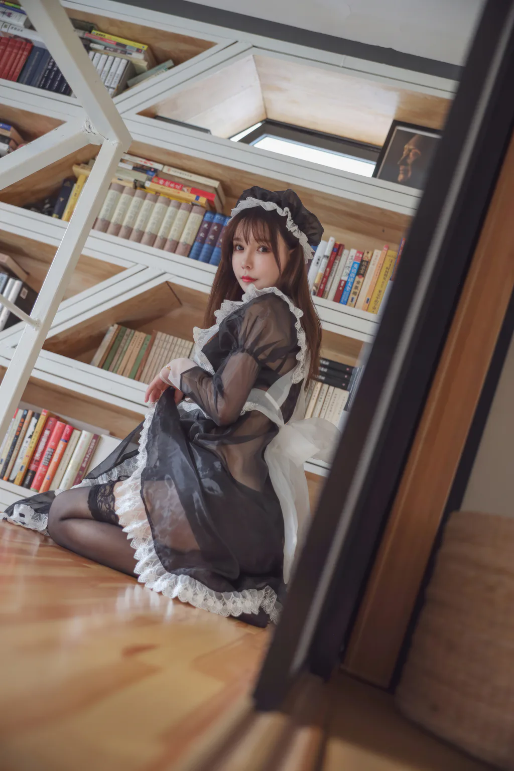亚马逊鲶鱼 – 黑色透明钕仆[33P/192MB]插图2