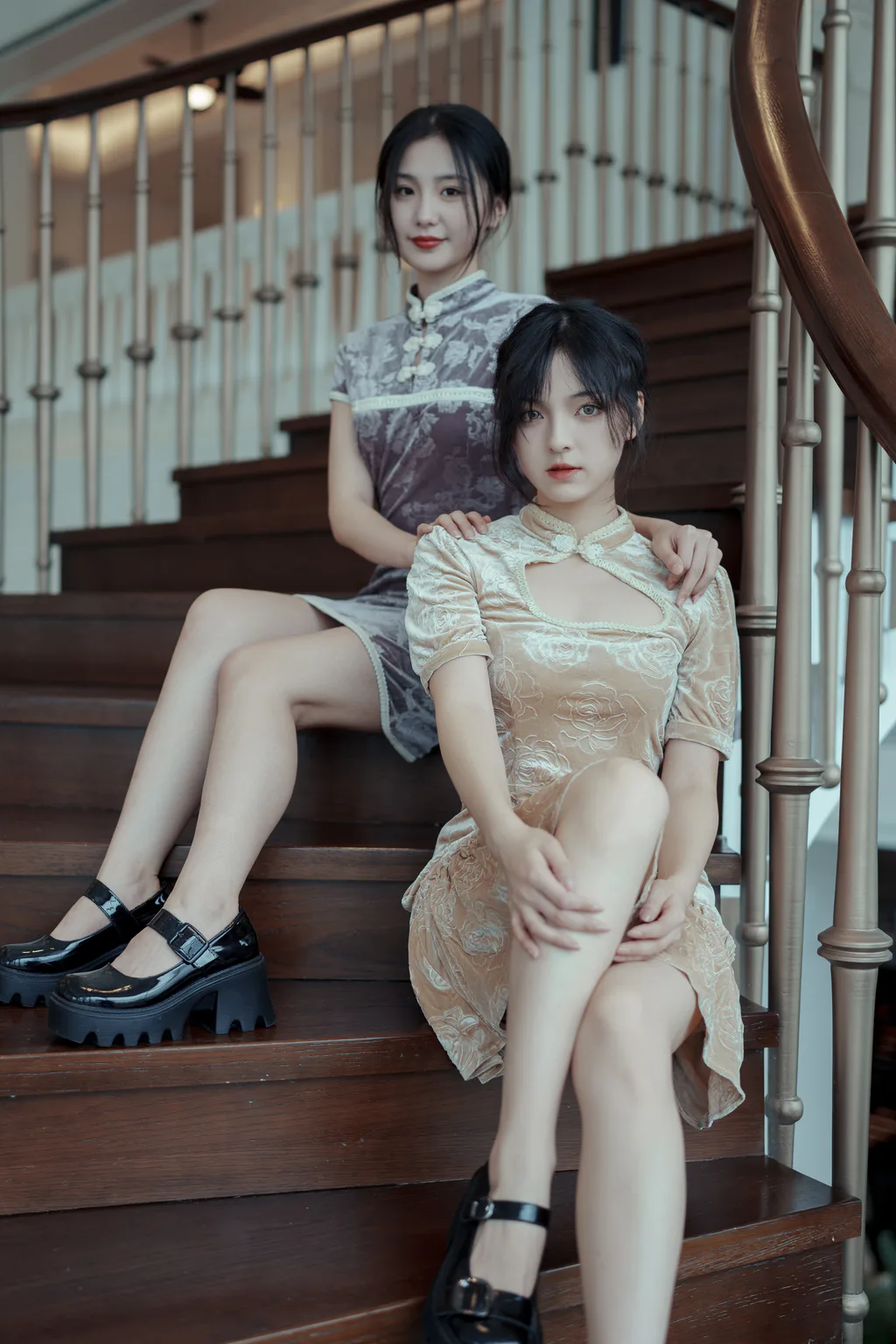 [YITUYU艺图语]2023.04.22 旗袍姐妹花 dudu [22+1P/201MB]插图1