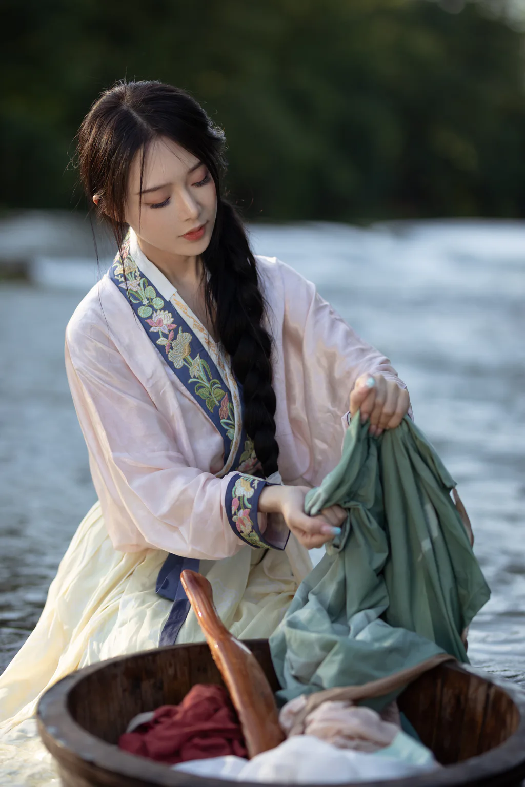 [YITUYU艺图语]2023.04.17 得闲 素昧在路上 [23+1P/306MB]插图1