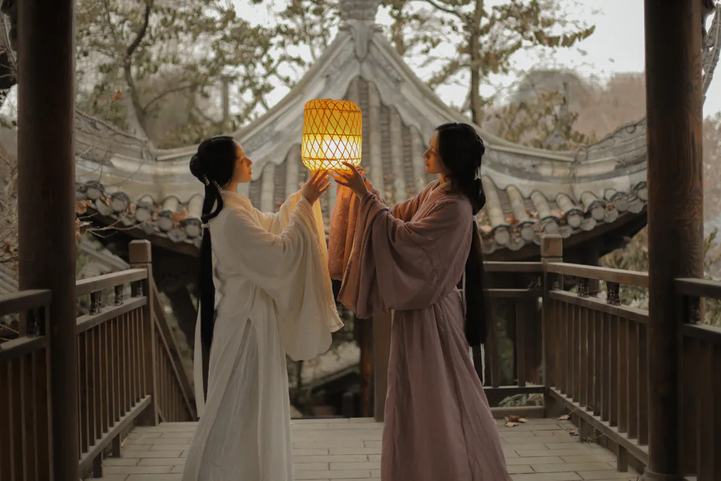 [YITUYU艺图语]2023.04.27 姐妹游园 如玉[21+1P/224MB]插图2