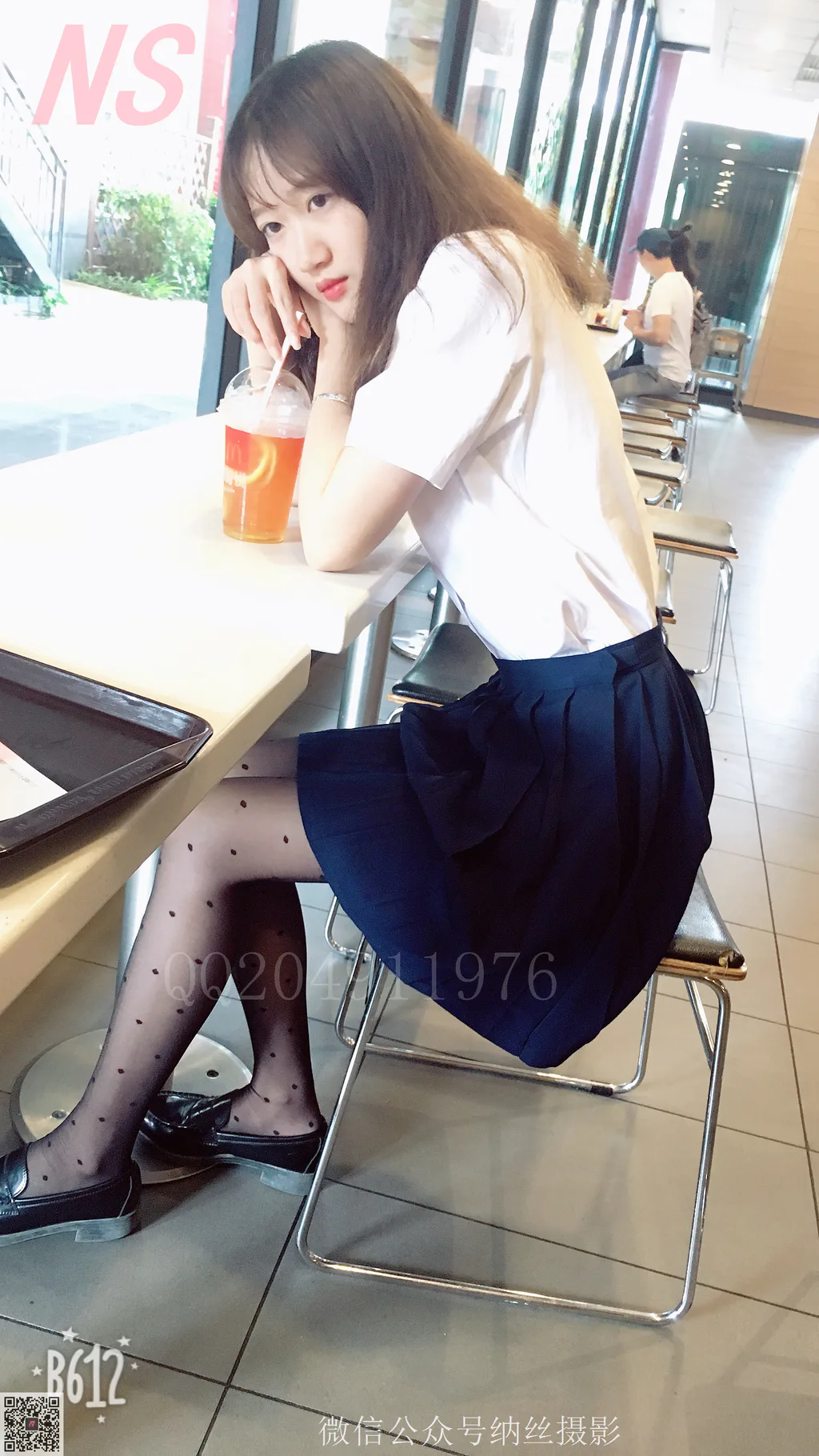 [纳丝摄影]0070 雯雯 OL黑色圆点丝袜[36P/1V/257MB]插图2