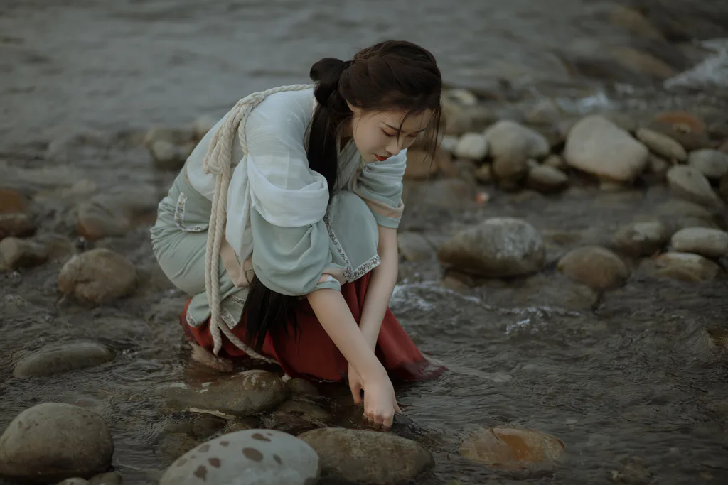 [YITUYU艺图语]2023.04.26 无花无酒锄作田 姌Rr[31+1P/356MB]插图