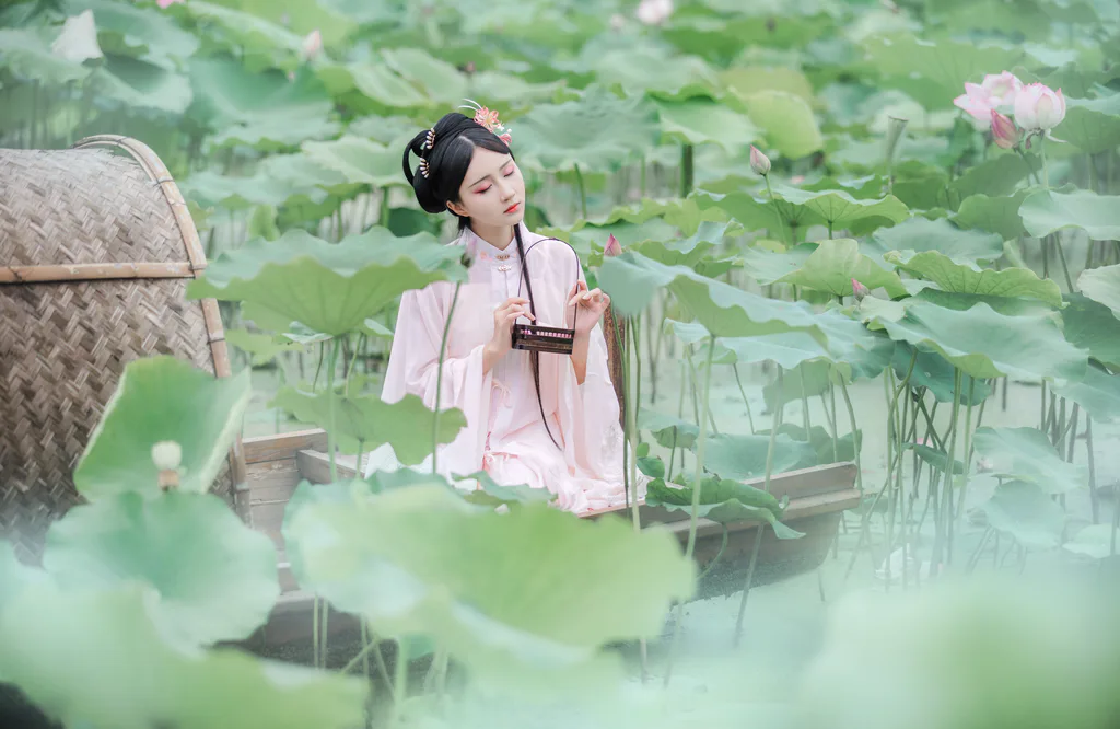 [YITUYU艺图语]2023.04.26 采莲曲 绮罗生的小苏苏 [21+1P/109MB]插图2