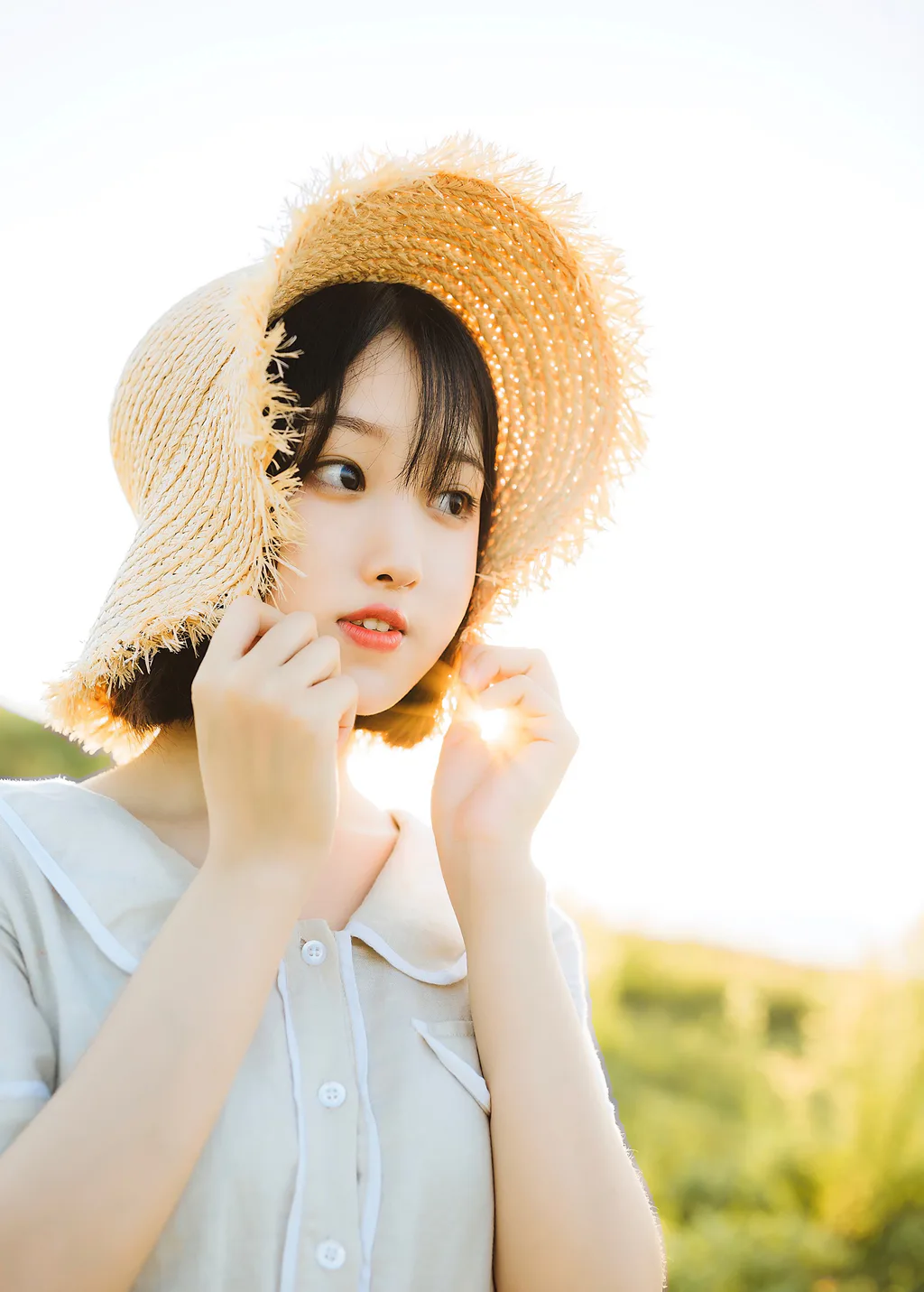 [YITUYU艺图语]2023.04.20 你深邃的眼眸犹如漫天星辰坠入大海 四月青夏[23+1P/160MB]插图1