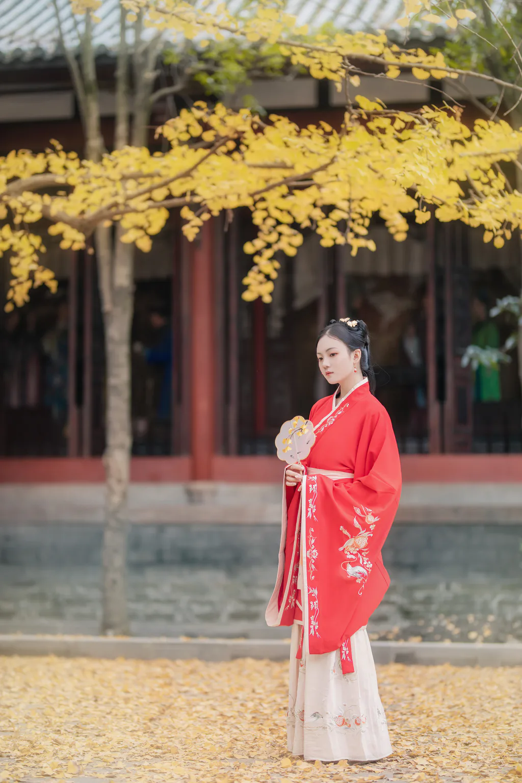 [YITUYU艺图语]2023.04.20 秋风寄信来 壁花少女vi[22+1P/82MB]插图2