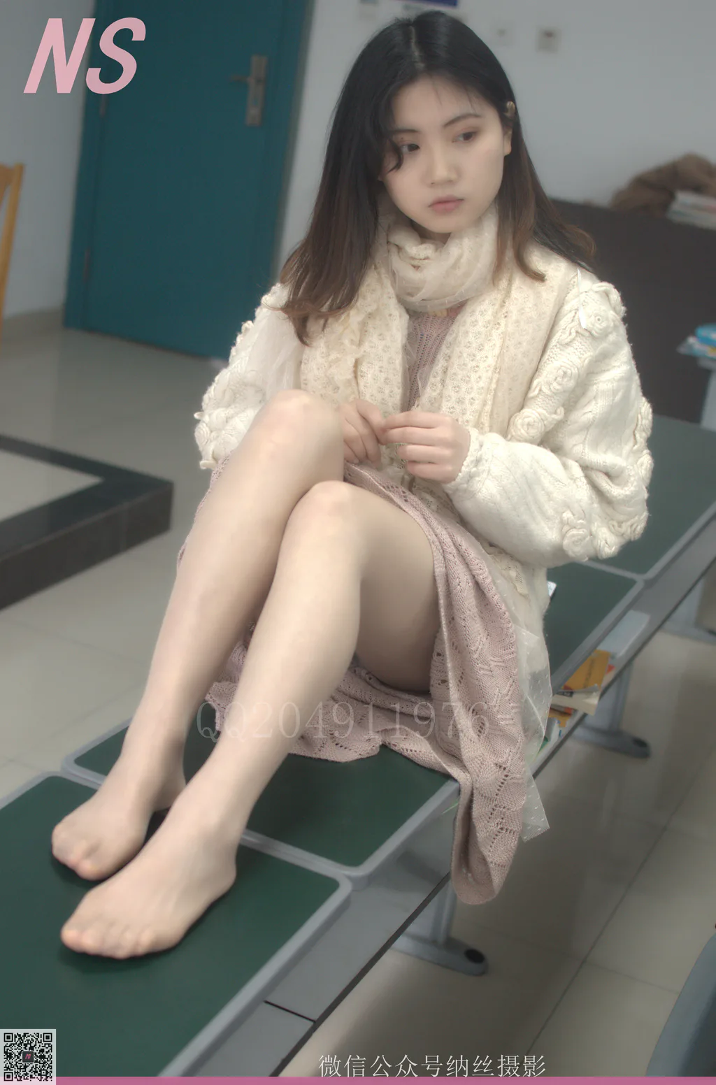 [纳丝摄影]0059 杨琪 慵懒毛衣[24P/376MB]插图