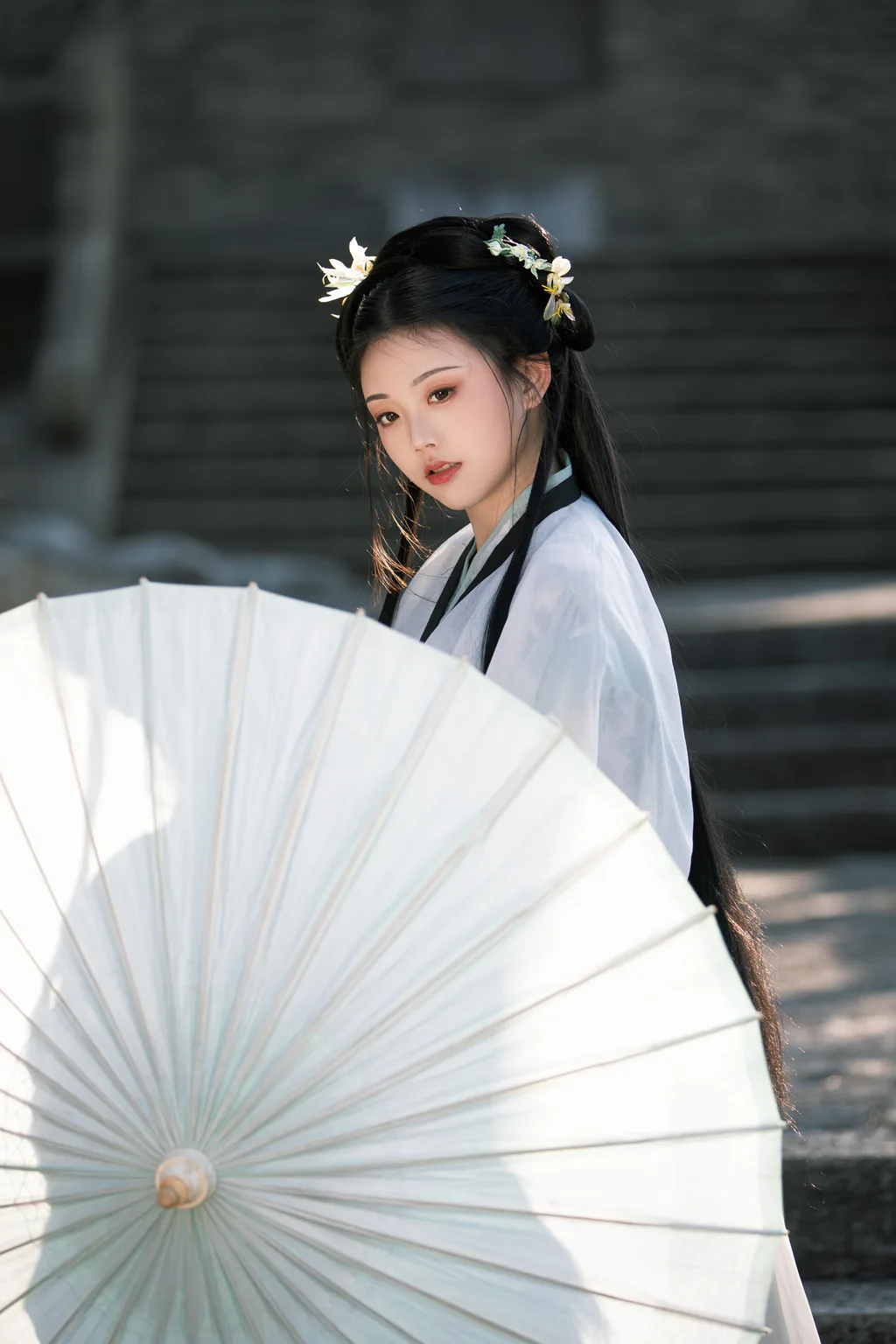 [YITUYU艺图语]2023.04.26 秋怀 小谨 [32+1P/478MB]插图1