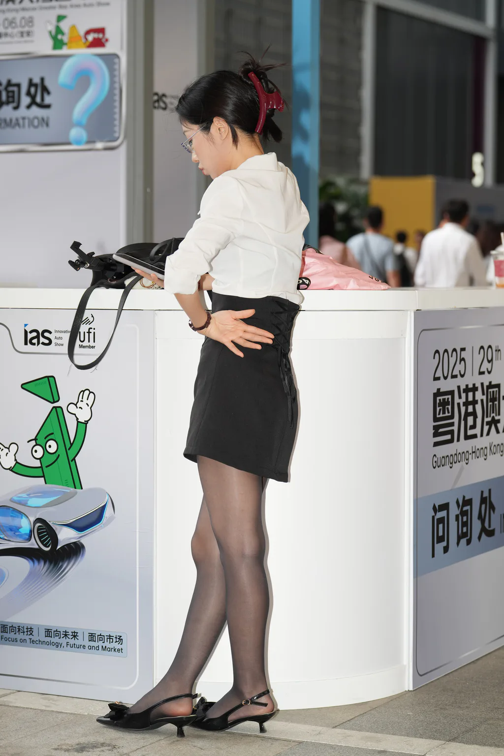 精选街拍作品 NO.6843 知性黑丝轻熟[102P/165MB]插图2