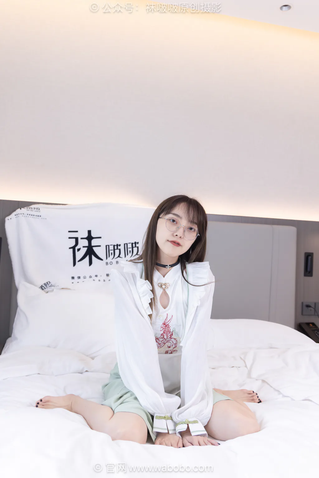 [BoBoSocks袜啵啵]NO.674 稚予-高跟凉鞋、薄白丝、裸足[145P/1V/5.17GB]插图