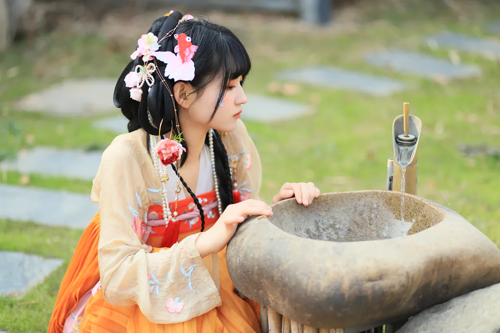 [YITUYU艺图语]2023.05.21 小锦鲤 方女[21+1P/179MB]插图