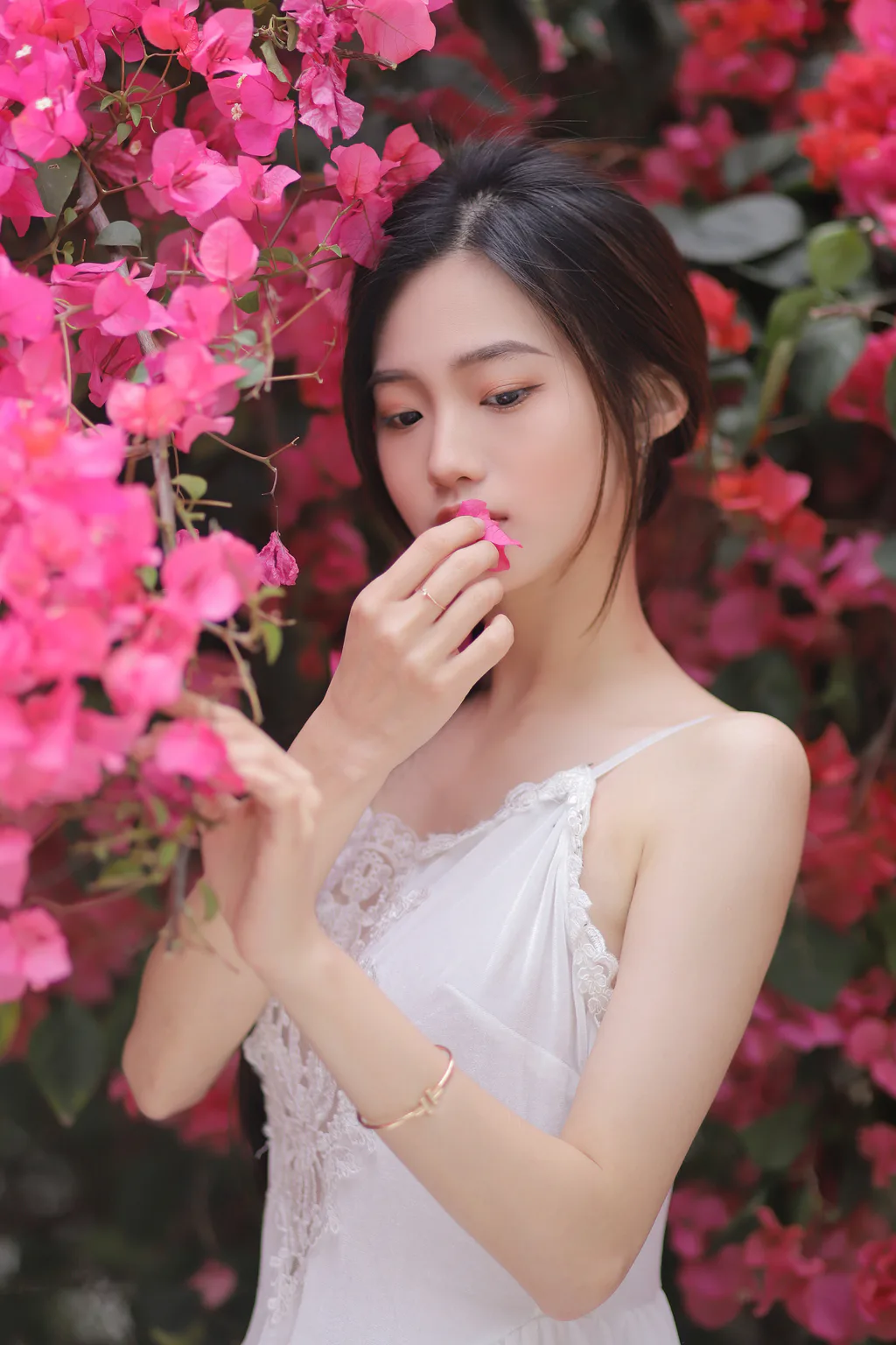 [YITUYU艺图语]2023.06.03 白月光 涵涵[23+1P/319MB]插图