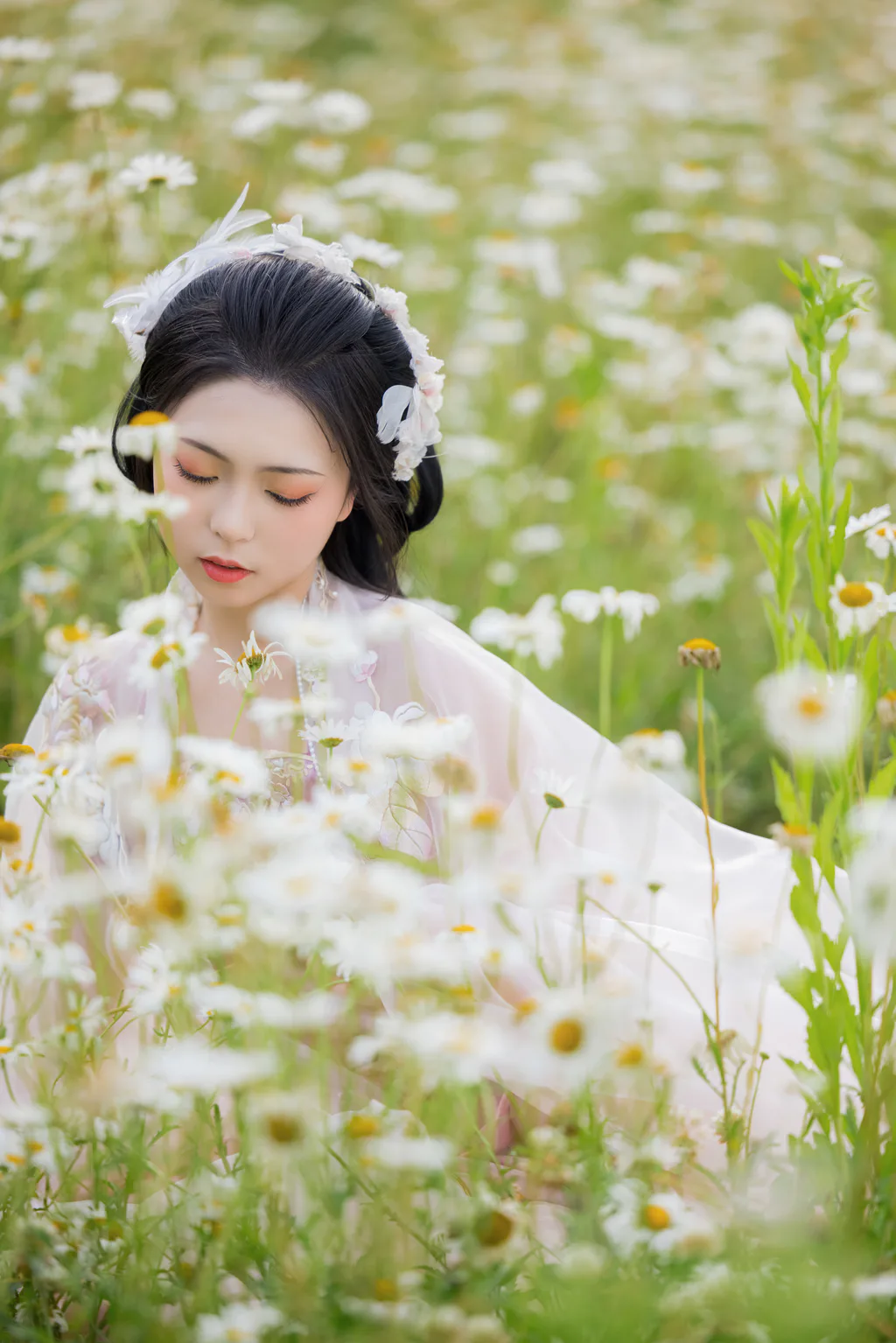 [YITUYU艺图语]2023.05.28 雏菊花海 阡墨红尘[22+1P/376MB]插图