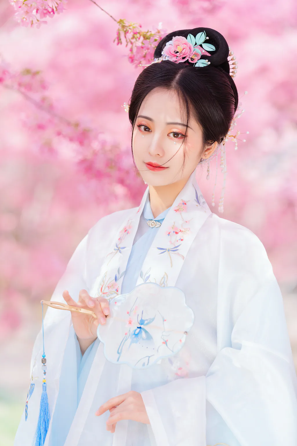 [YITUYU艺图语]2023.05.18 春樱 是雨诗呀[23+1P/166MB]插图1