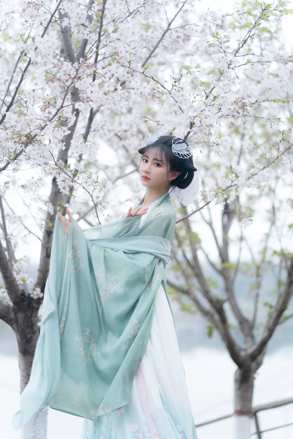 [YITUYU艺图语]2023.05.23 云孤月 绮罗生的小苏苏[21+1P/234MB]插图2